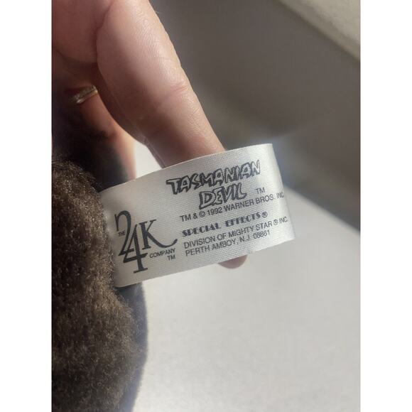 Vintage Tasmanian Devil Plush 1992 Warner Bros Looney Tunes Taz 24k Company - Picture 4 of 5